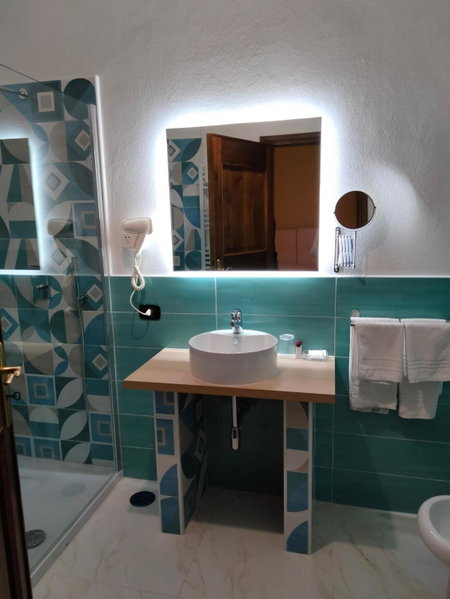 Dante Rooms, Naples, Italy