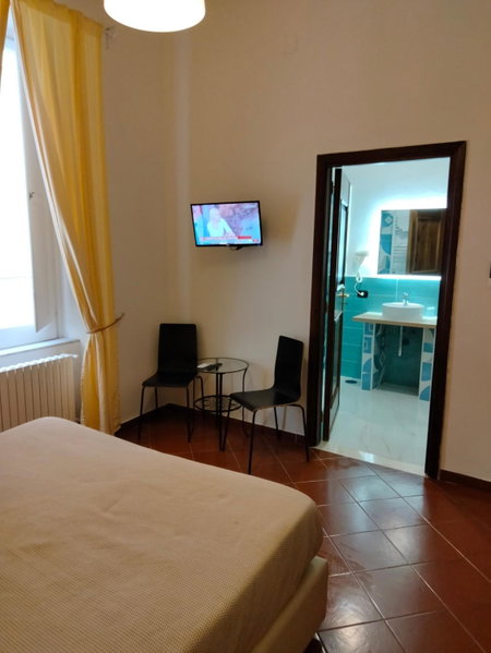 Dante Rooms, Naples, Italy