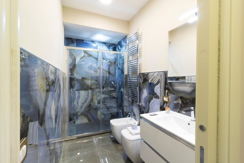 Porto Rooms & Suite, Naples, Italy