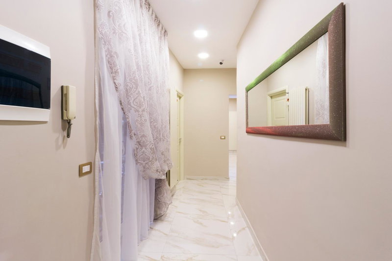 Porto Rooms & Suite, Naples, Italy