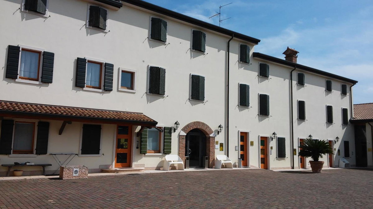 Hotel · Relais Corte Pontigliardo, Colà Di Lazise
