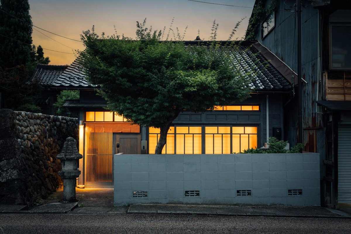 Bed and Craft, Japan