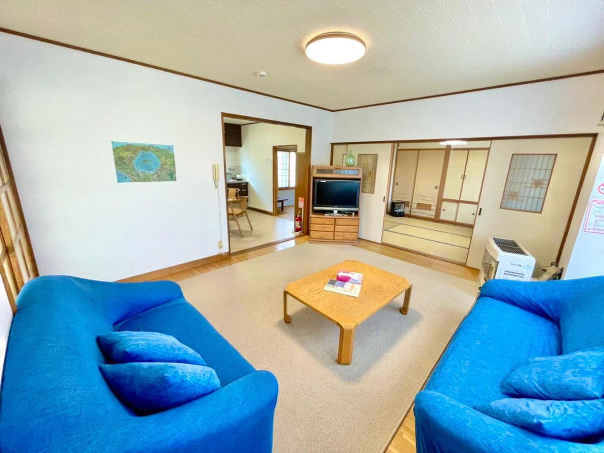 Holiday House Toya, Japan
