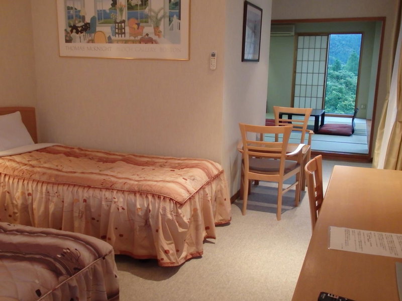 Forest Villa YUMESUZU the closest accommodation to the metasequoia tree-lined avenue, Takashima, Japan