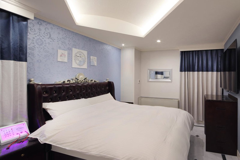ホテルバースデー岐阜西店 HOTEL Birthday GifuWest, Gifu, Japan
