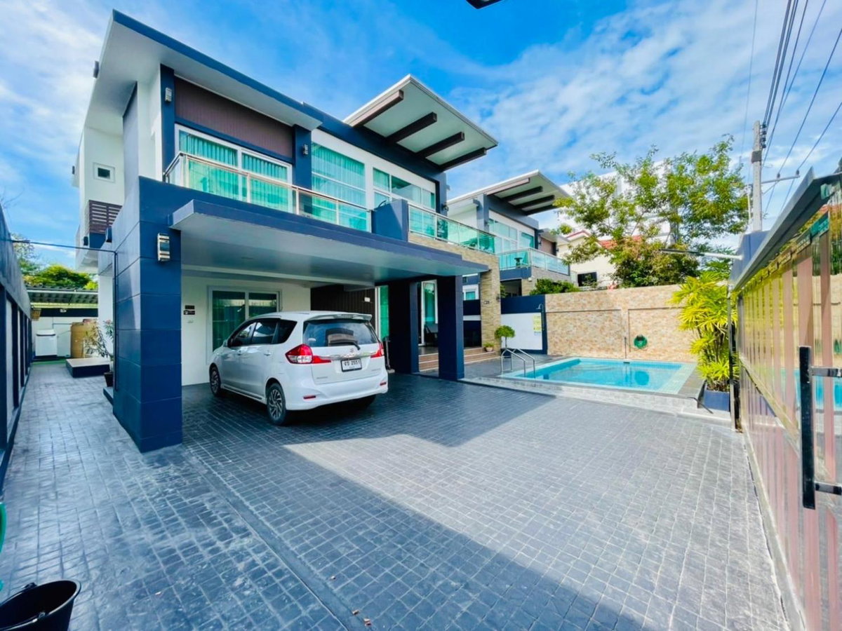 KW pool villa pattaya, Thailand