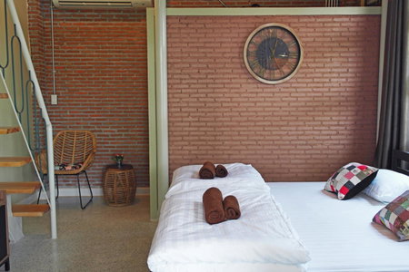 บ้านก้ามปู อุทัยธานี, Ban Nong Nam Khan, Thailand