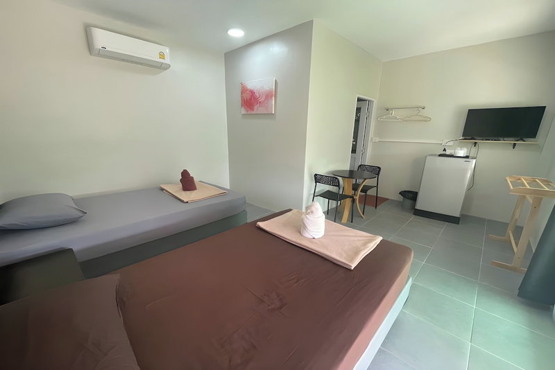 Davy'S Cottage Phuket, Thep Kasattri, Thailand