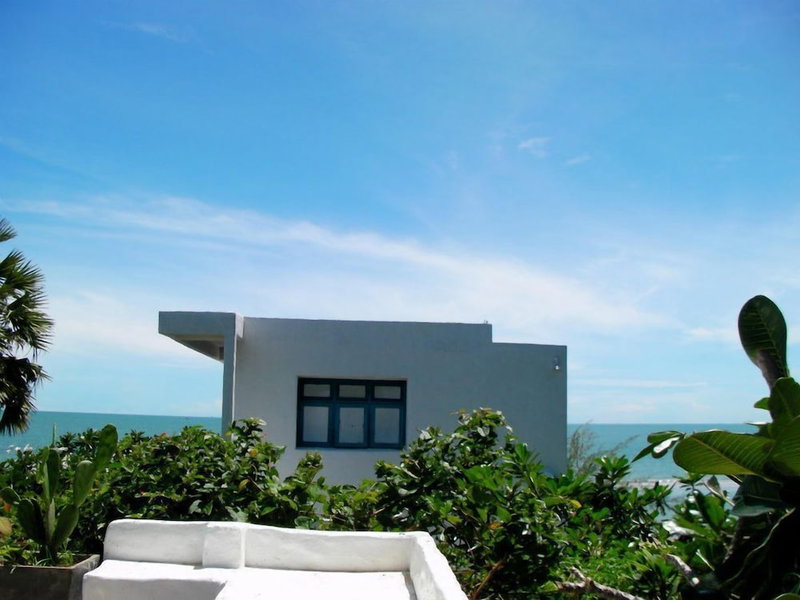 Hua Plee Lazy Beach, Pranburi, Thailand