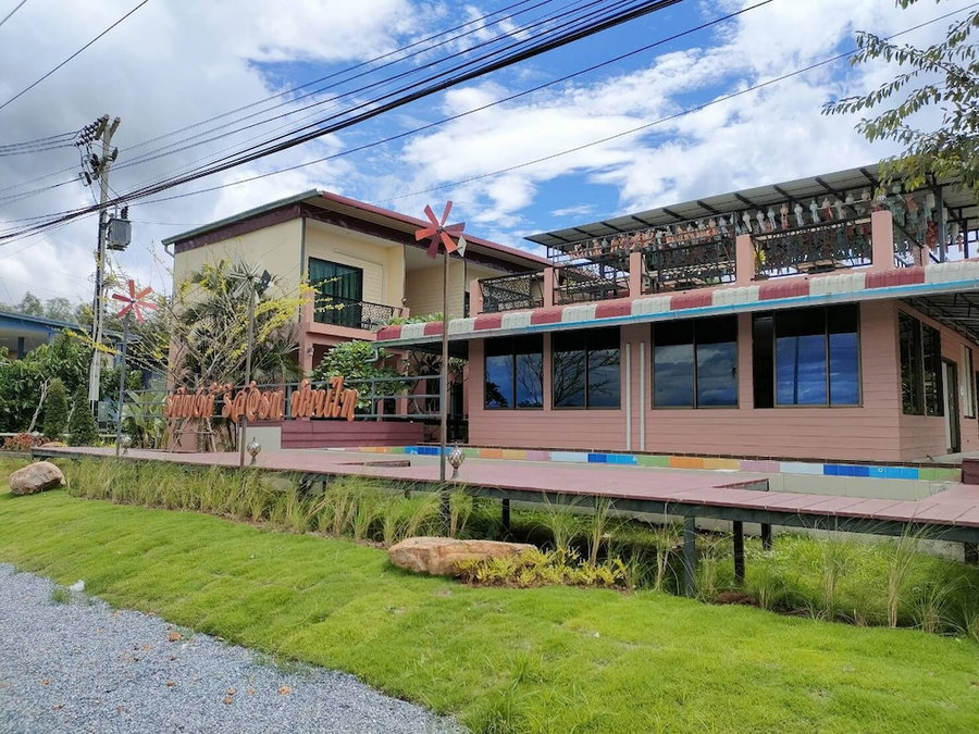 Rapeepong Resort Nanthai, Phu Phiang, Thailand