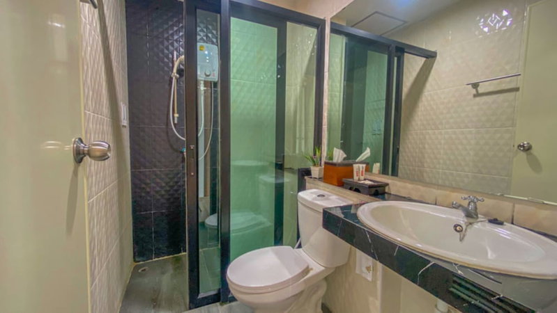 Plearnwan Deluxe Mansion, Bangkok, Thailand