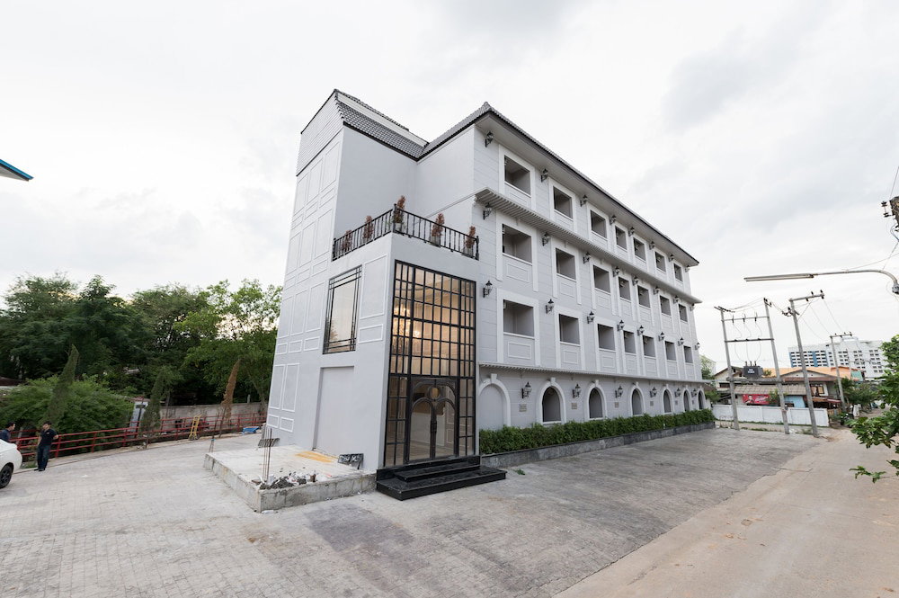 Hotel · The Cape Hotel, Udon Thani