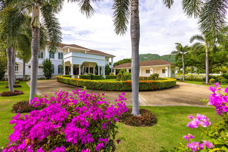 The White House, Palm Hills Golf and Country Club, Ban Nong Sai, Thailand
