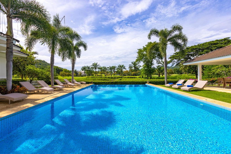The White House, Palm Hills Golf and Country Club, Ban Nong Sai, Thailand