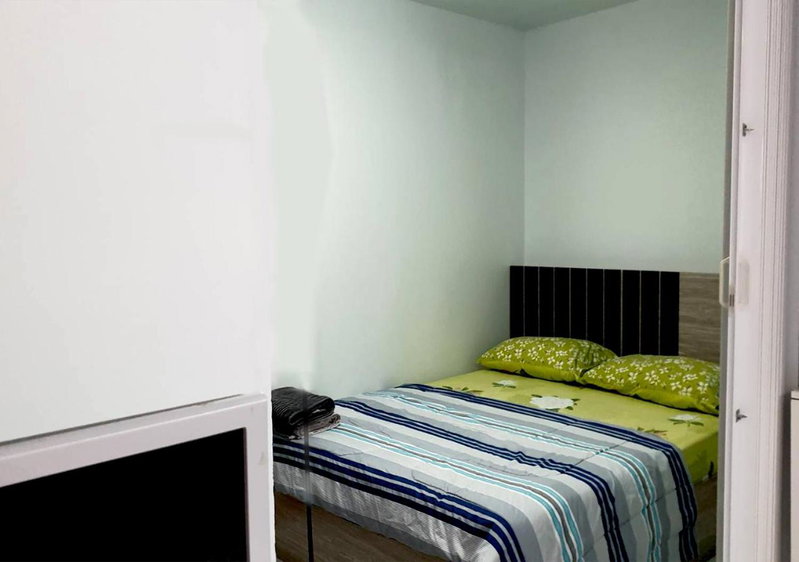 Large Room - Daily Rental Muang Thong Thani Ruensittrang, Nonthaburi, Thailand