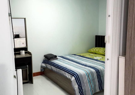 Large Room - Daily Rental Muang Thong Thani Ruensittrang, Nonthaburi, Thailand