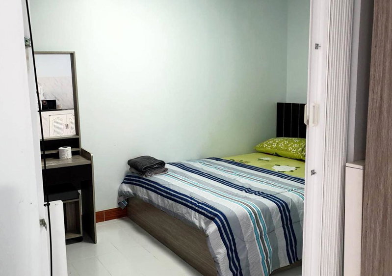 Large Room - Daily Rental Muang Thong Thani Ruensittrang, Nonthaburi, Thailand