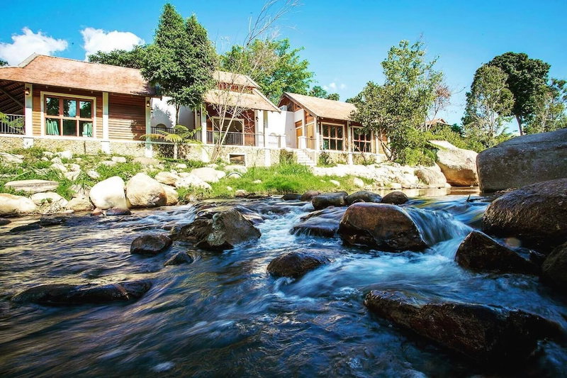 Tippaya Villa, Doi Saket, Thailand