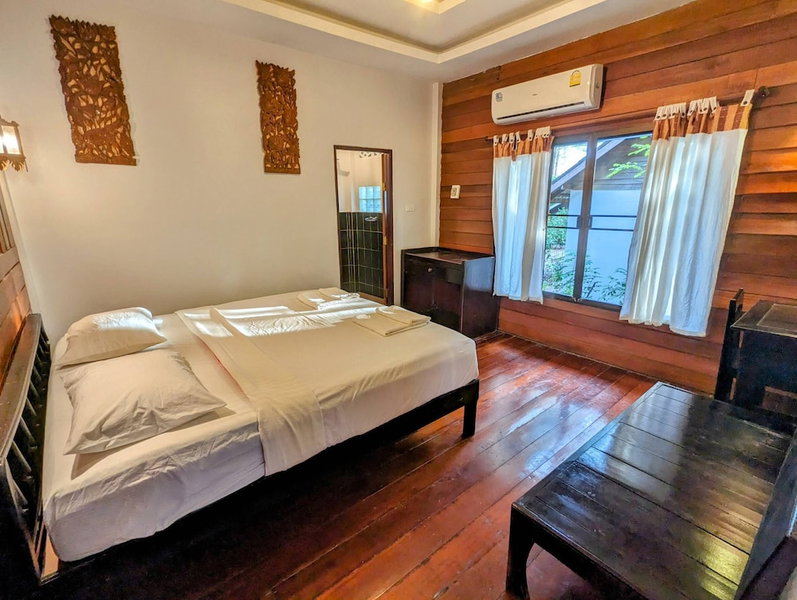 Ziggy Stardust, Ranong, Thailand