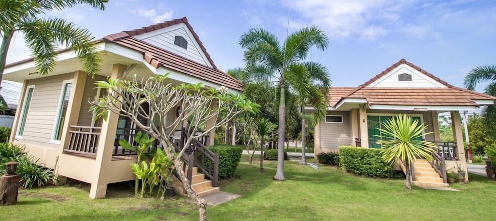 Reuan Chom Dao Resort, Thailand
