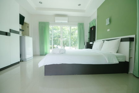Reuan Chom Dao Resort, Chom Bueng, Thailand
