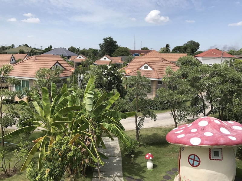 Reuan Chom Dao Resort, Chom Bueng, Thailand