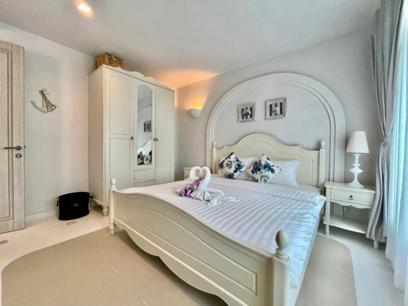 Chelona huahin beachfront resort condo, Khao Tao, Thailand