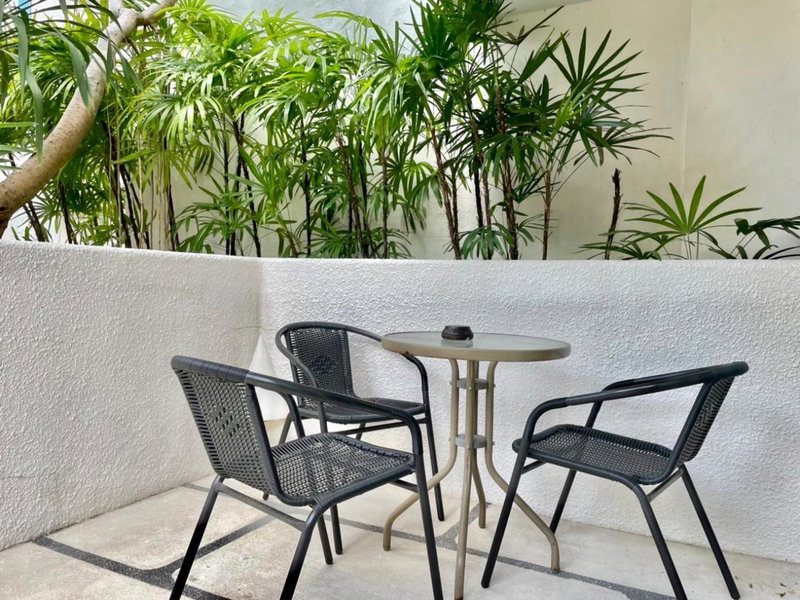 Chelona huahin beachfront resort condo, Khao Tao, Thailand