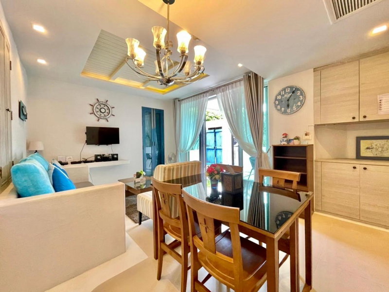 Chelona huahin beachfront resort condo, Khao Tao, Thailand