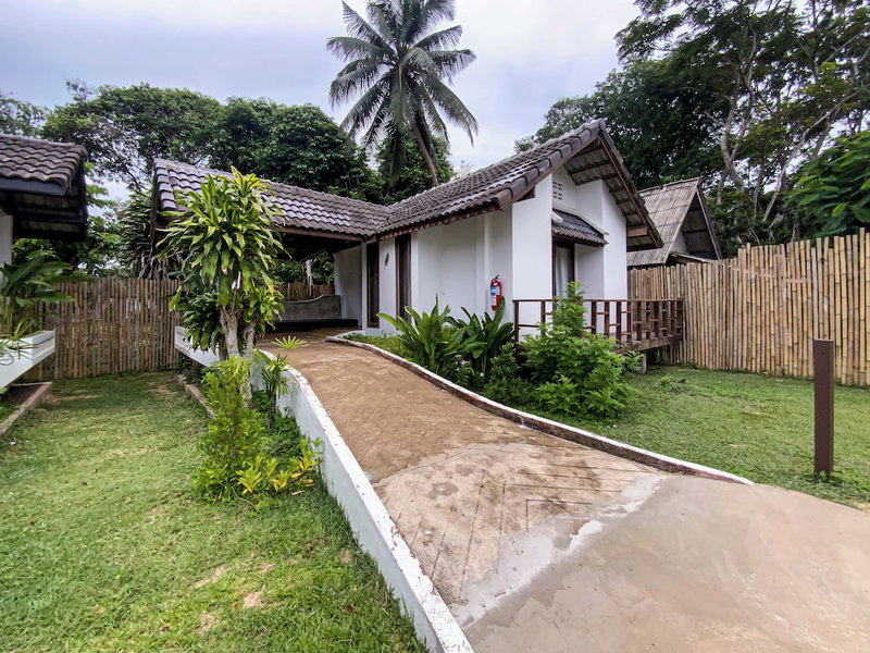 Chumphon Cabana Resort, Pathio, Thailand