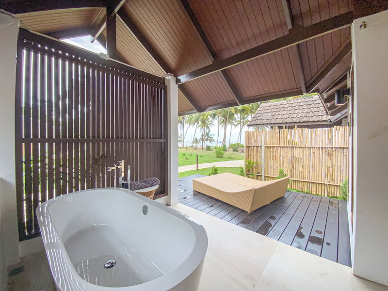 Chumphon Cabana Resort, Pathio, Thailand