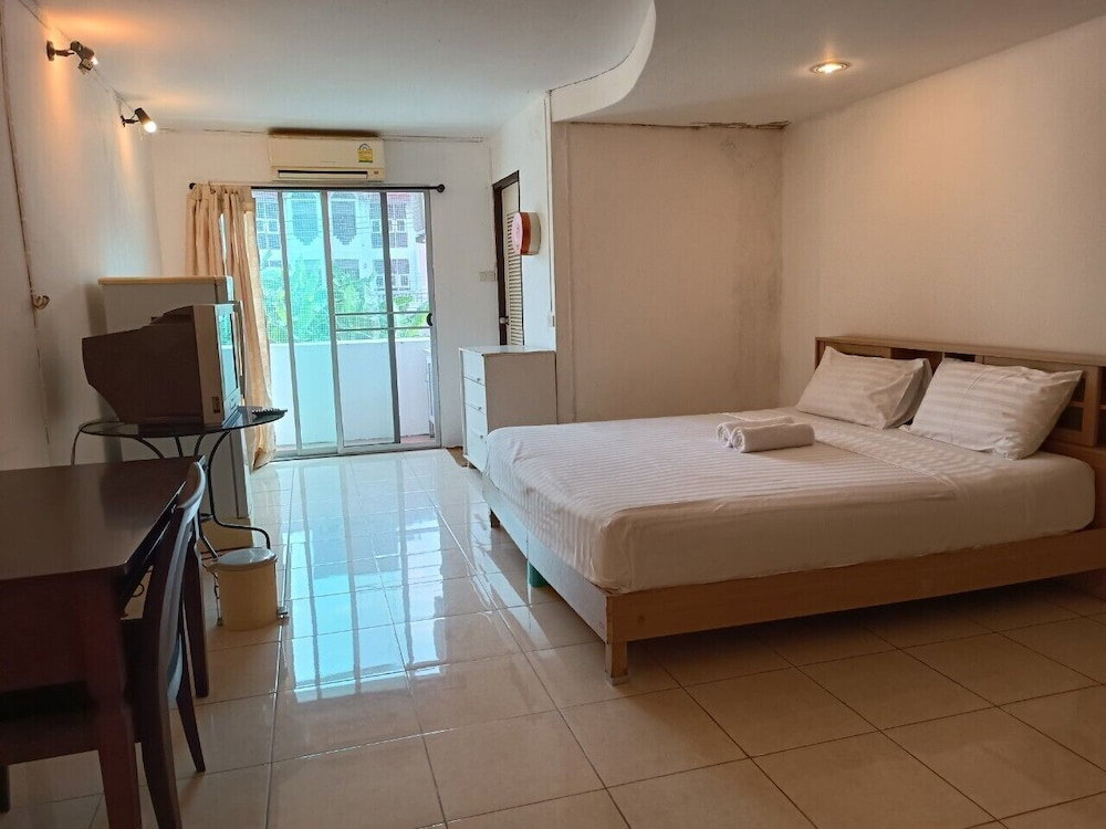 Hotel · Grandview Condominia, Bangkok
