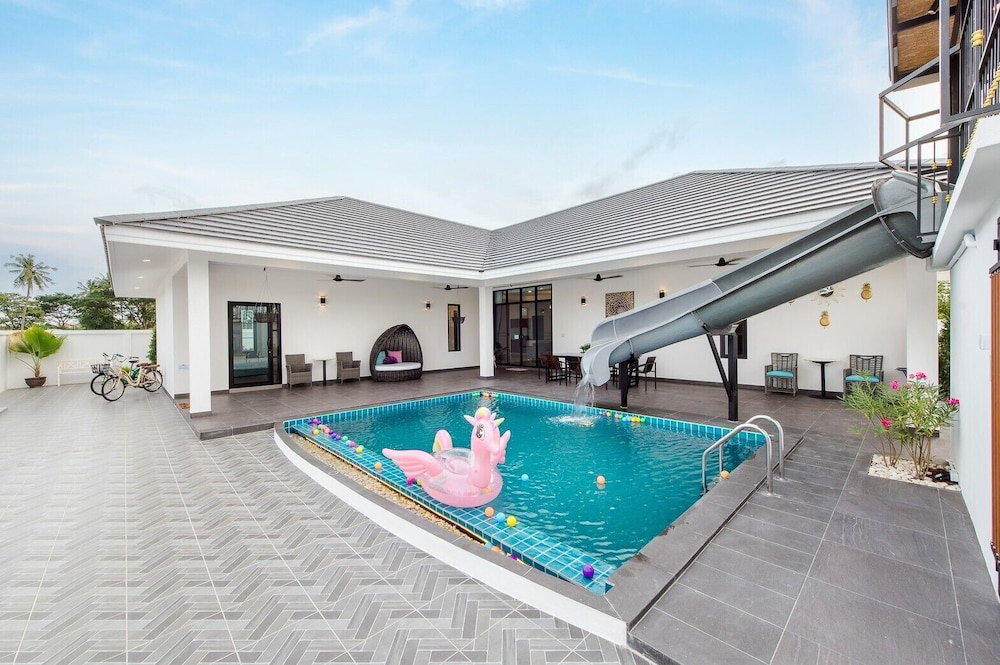Hotel · Full moon Bay hua hin Cha-am, Cha-am