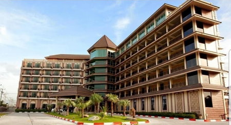 J & Y Lodge Hotel, Chonburi, Thailand