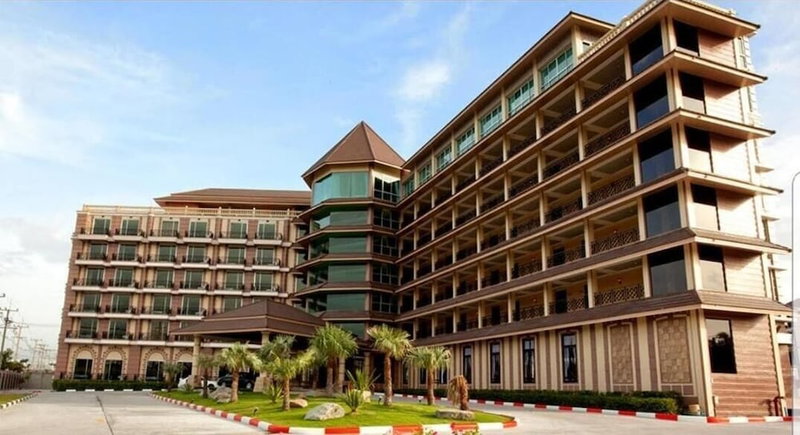 J & Y Lodge Hotel, Chonburi, Thailand