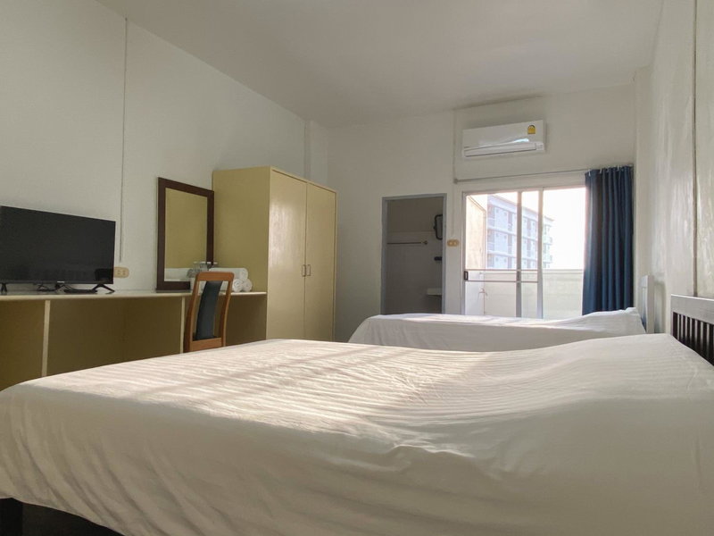 Monta Apartment, Bangsaen, Thailand