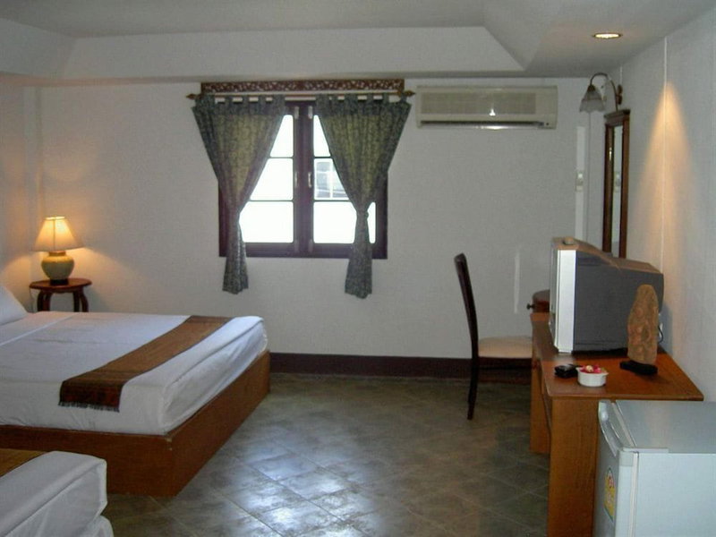 Samui Beach Apartments, Koh Samui, Thailand