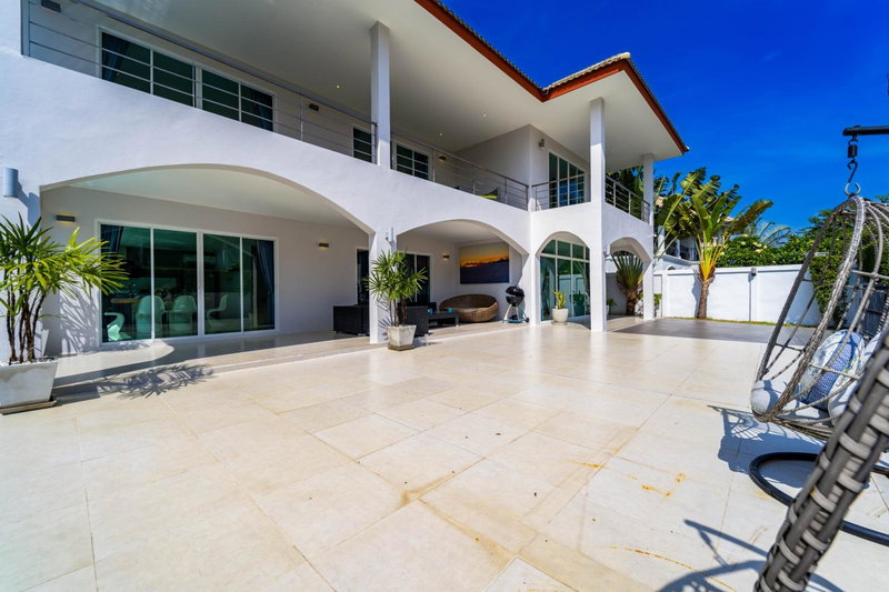 Modern 4 Bedroom Pool Villa in Good Location VY, Hua Hin, Thailand