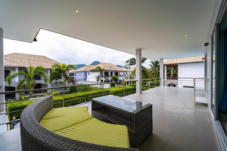 Modern 4 Bedroom Pool Villa in Good Location VY, Hua Hin, Thailand