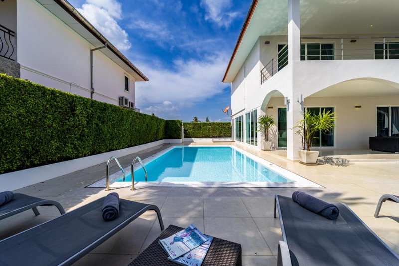 Modern 4 Bedroom Pool Villa in Good Location VY, Hua Hin, Thailand
