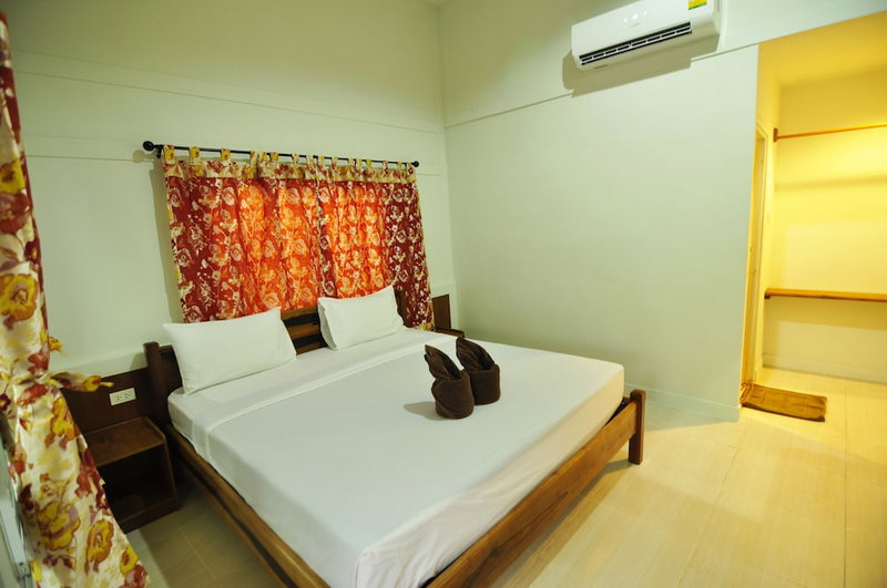 Phi Phi Twin Palms Bungalows, Ko Phi Phi, Thailand