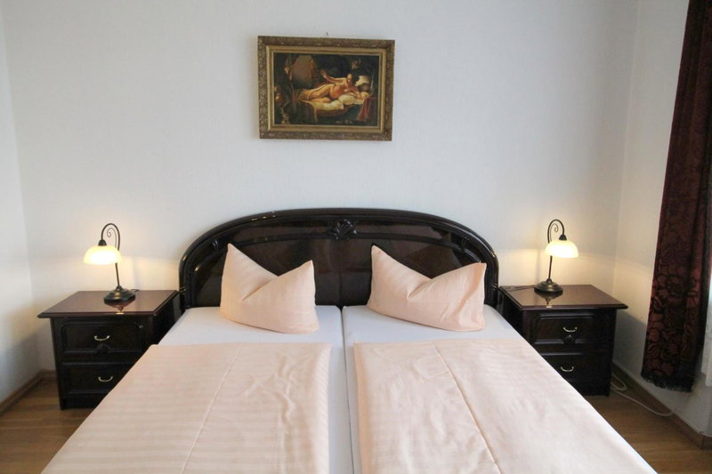 Hotel Zu den Linden, Dresden, Germany