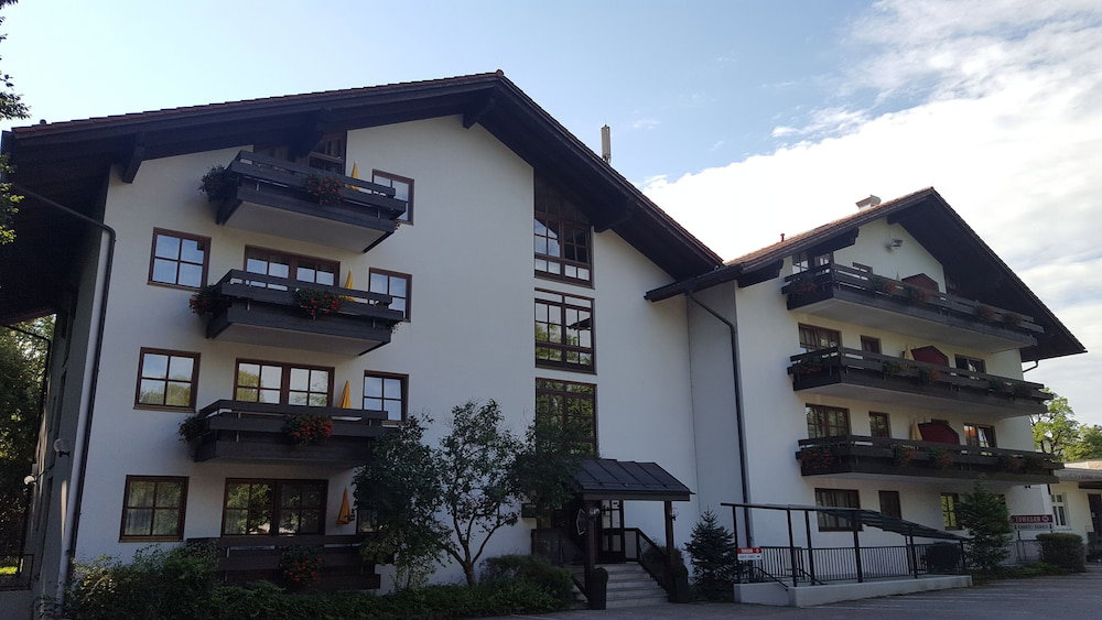 Hotel · Appartement-Hotel Hölzl, Gruenwald