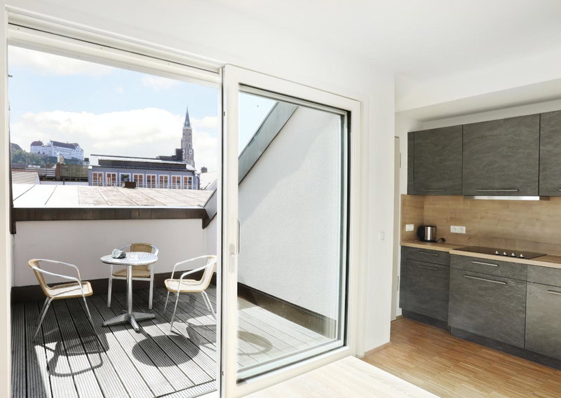Hotel Freischütz Apartments, Landshut, Germany