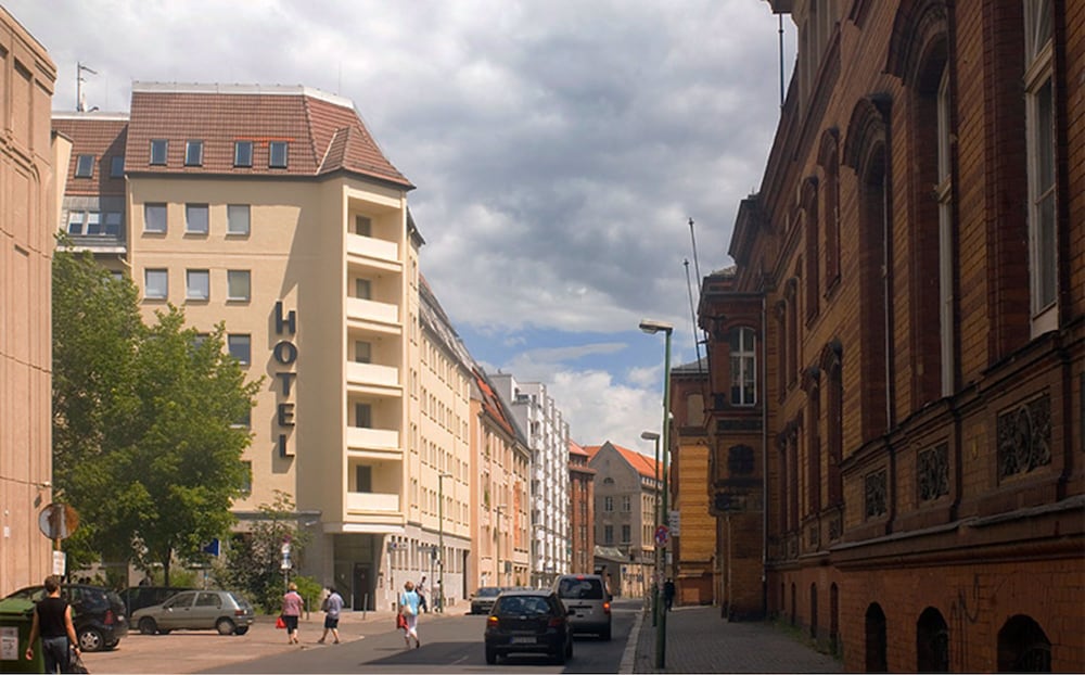 Dietrich-Bonhoeffer-Hotel, Germany