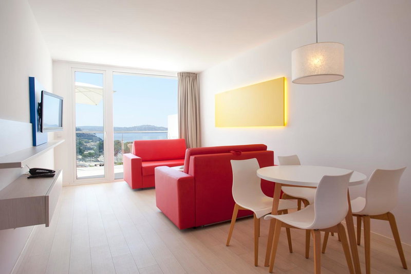 Aparthotel Novo Mar, Paguera, Spain