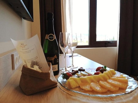 Hotel-Bodegas FyA, Navarrete, Spain