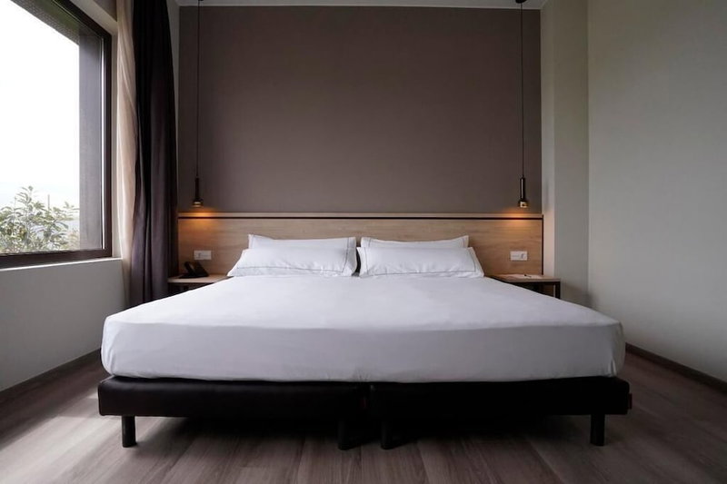 Hotel-Bodegas FyA, Navarrete, Spain