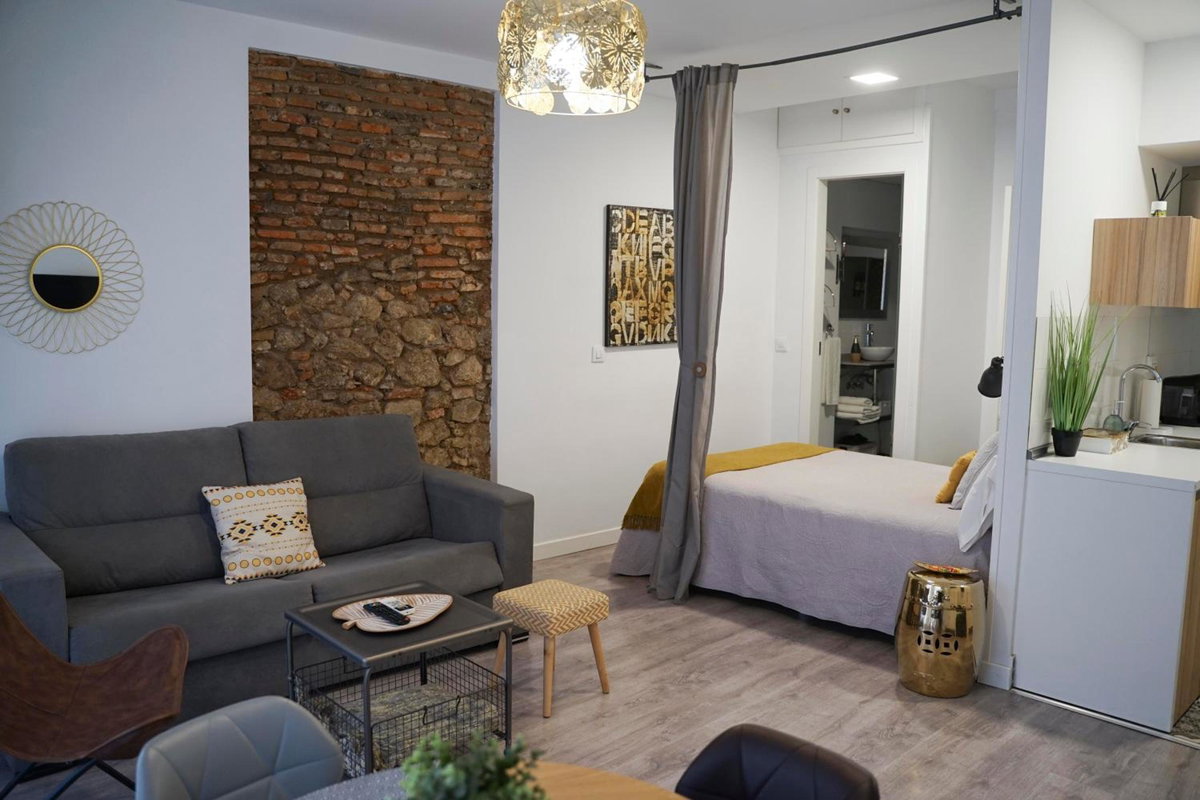 Apartamentos Suites Cariátide, Spain
