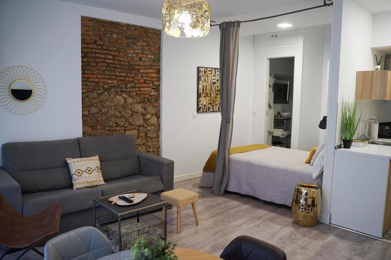 Apartamentos Suites Cariátide, Plasencia, Spain